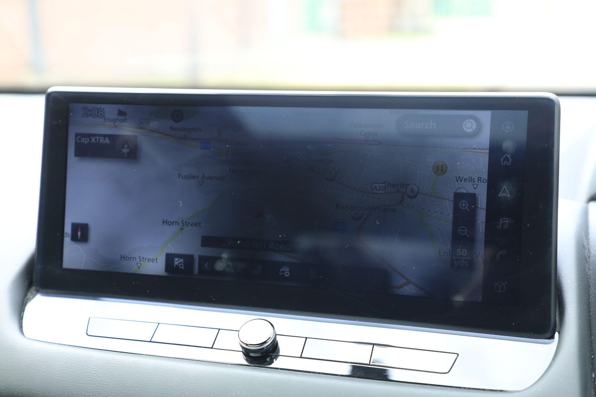 Large vehicle image